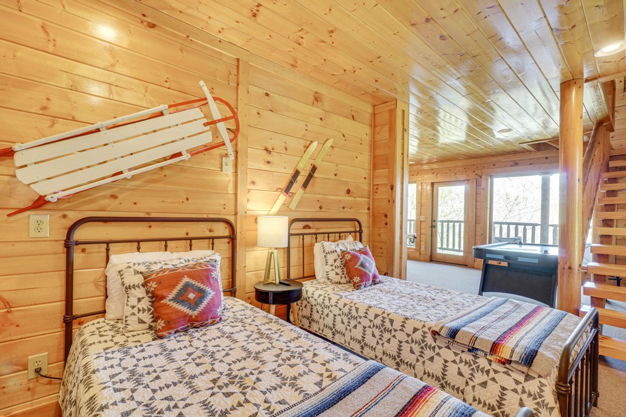 Mountain Dreams Cabin Hot Tub, Sauna And Views! Sevierville Esterno foto